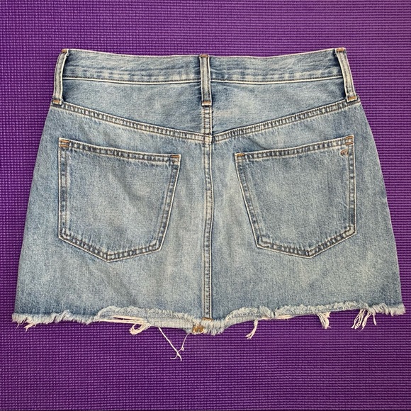 Madewell Button Fly Denim Mini Skirt with pockets - Picture 3 of 8